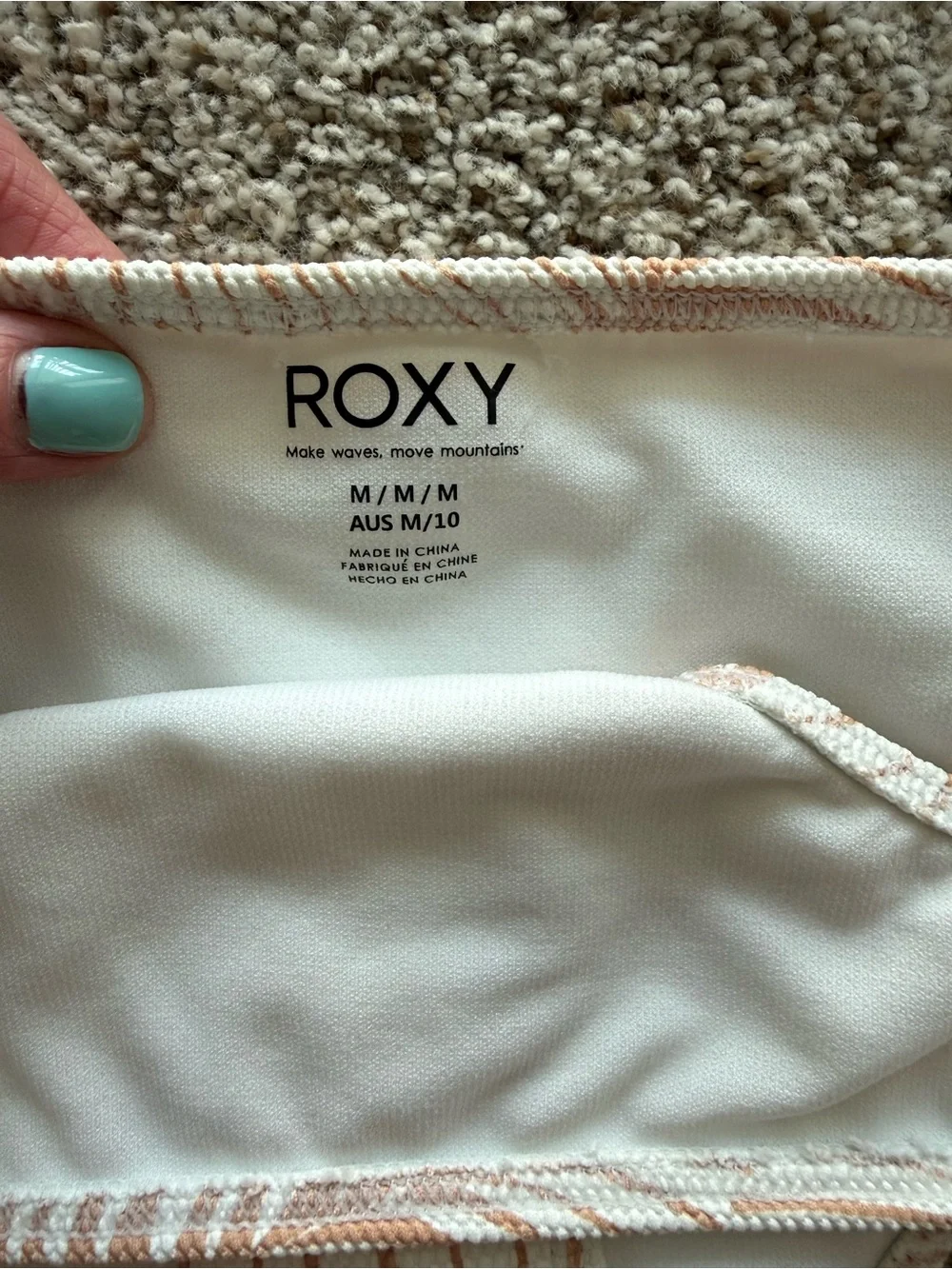 Like New Roxy Bikini Size M - Picture 3 of 8